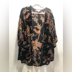 Anthropologie DR2 velvet floral kimono